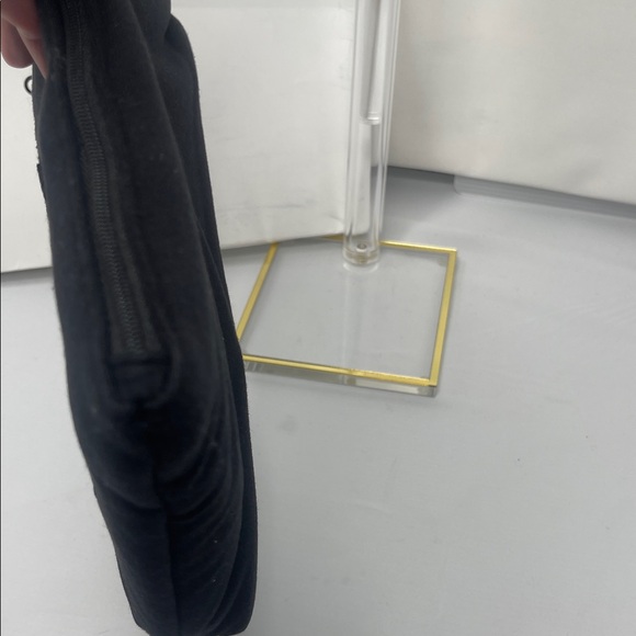 CHANEL Beauté Black Cosmetic Pouch - Picture 6 of 11